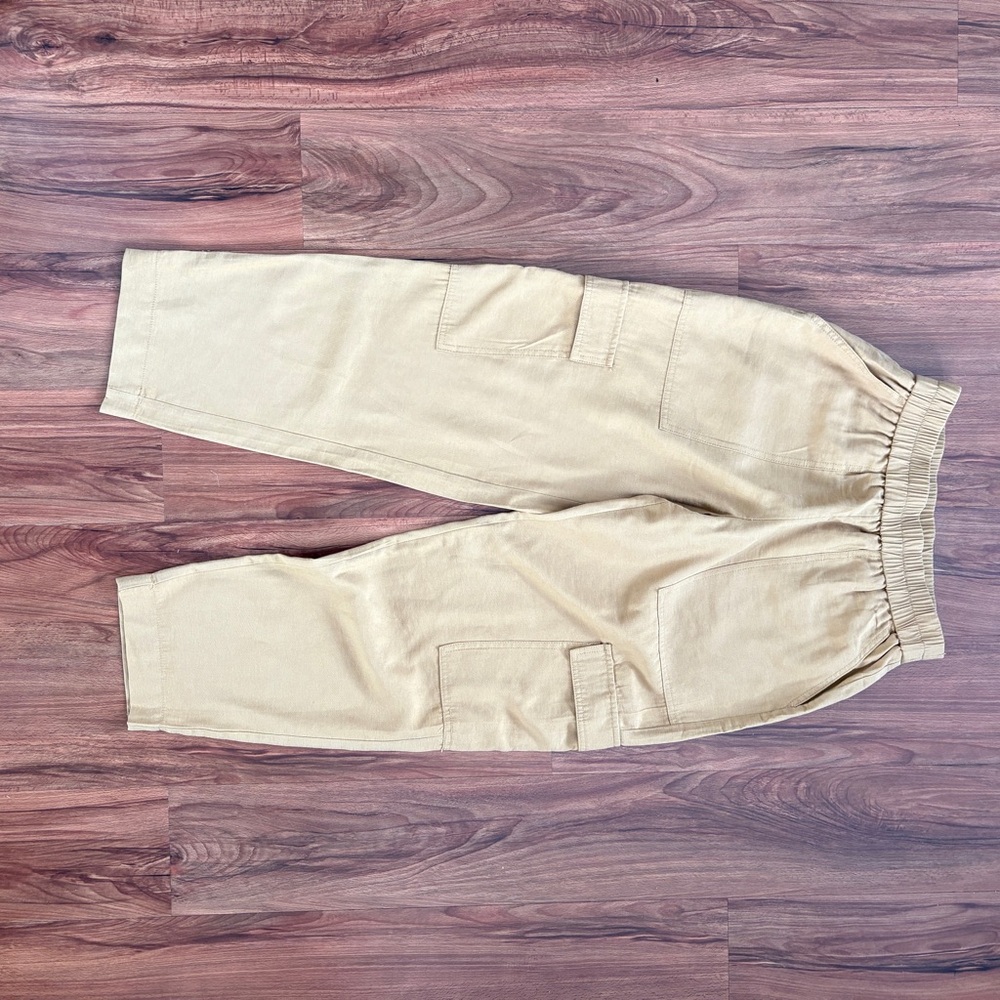 a new day Woman's Tan Cargo Pants Elastic Cuffs
